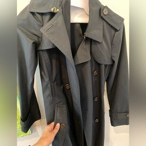 New without tags, Banana Republic Woman’s Black Classic Trench Coat with pockets